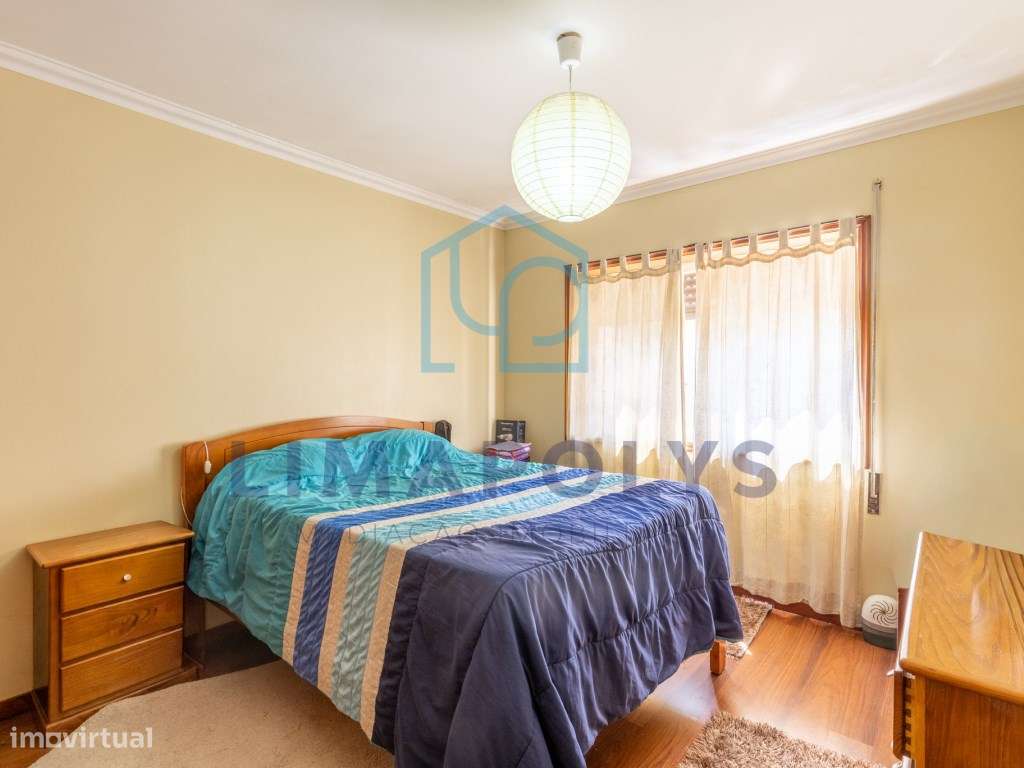 Apartamento T2 com lugar de garagem e vista de mar-6