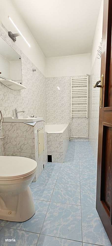 COMISION 0% Apartament 3 camere decomandate/2 bai/balcon/pivnita/Siret-13