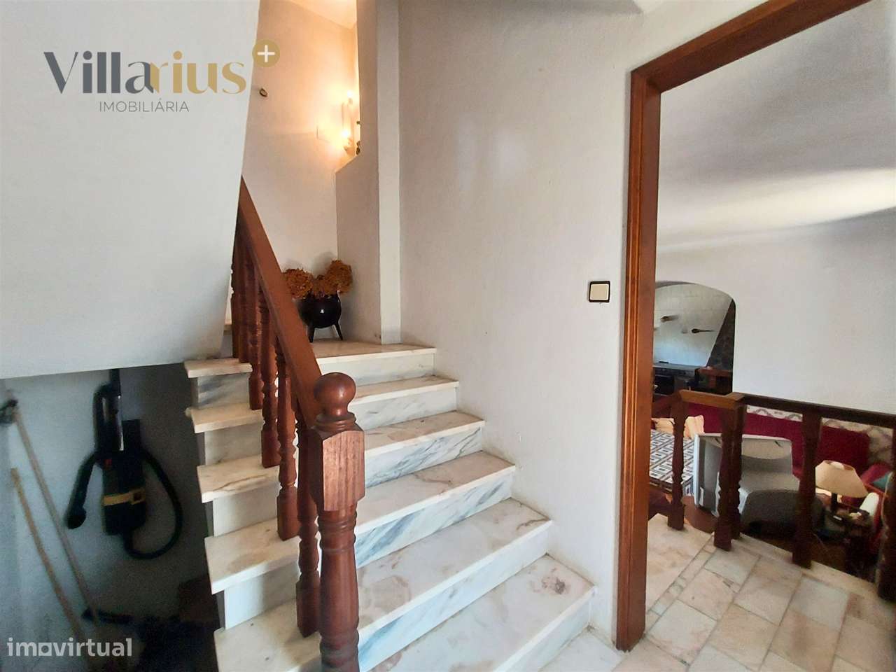 Moradia T3+1 à Venda em Tomar – Espaço e Natureza-12