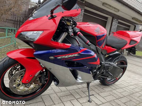 Honda CBR - 16