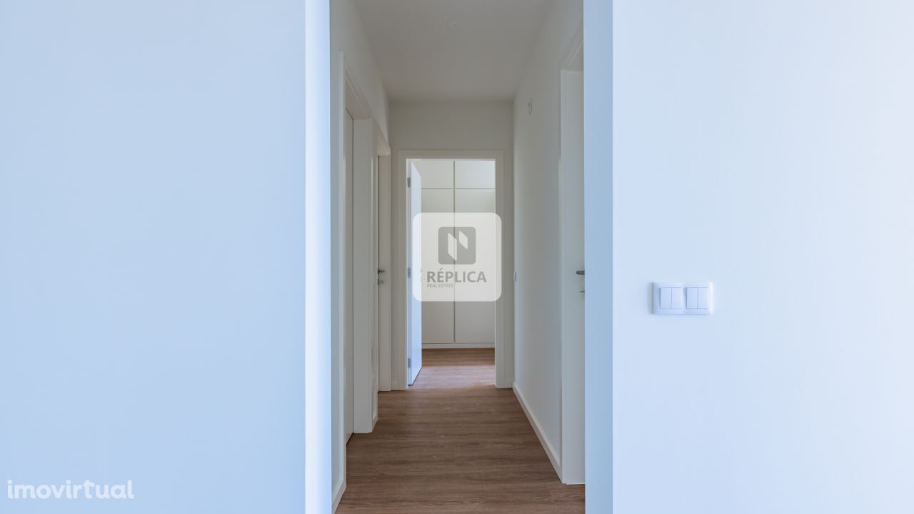 Apartamento T2 Novo nas Antas com Varanda e Garagem - Porto