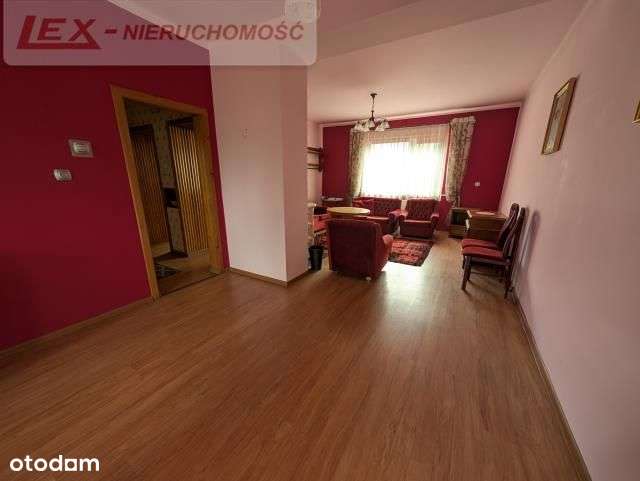 Dom w Zawierciu z oddzielną klatką schodową - Pełny obrazek: 2/16