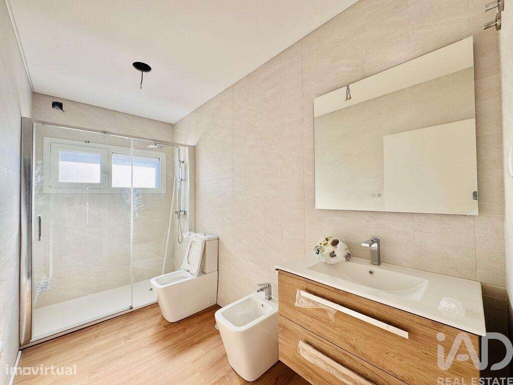 Casa / Villa T4 em Fernão Ferro de 147,00 m2 - Grande imagem: 4/11