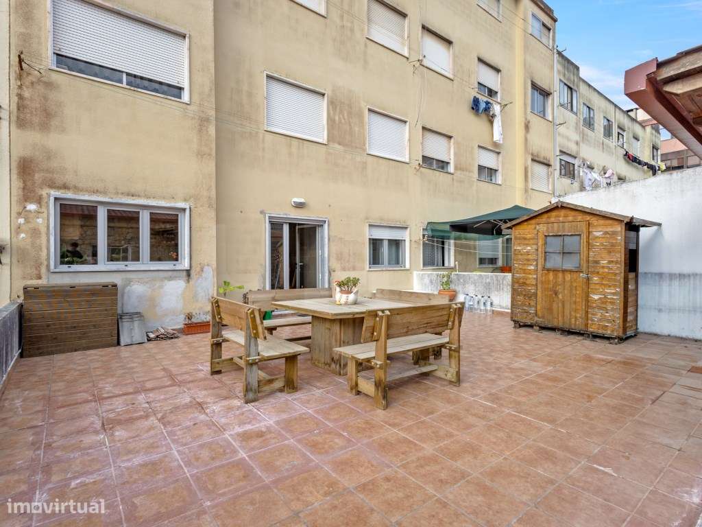 Apartamento T3 remodelado para venda no Sobral de Monte Agraço-23