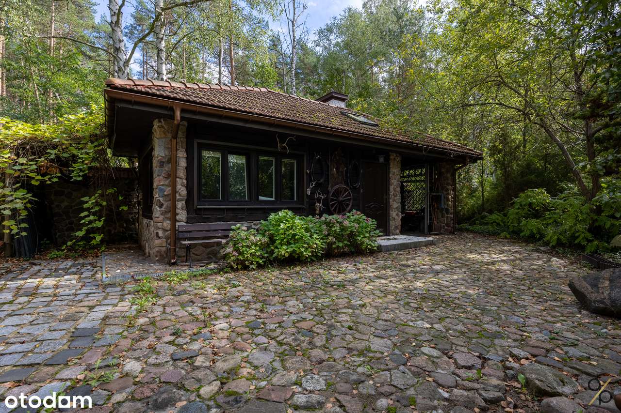 Willa w Radości - 744 m², działka 3000 m², komfort, las za oknem i SPA-14