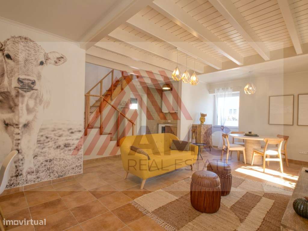 MORADIA COM 2 PISOS NO CORAÇÃO DA VILA MADALENA DO PICO-6