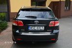 Toyota Avensis 1.8 Sol NAVI - 16