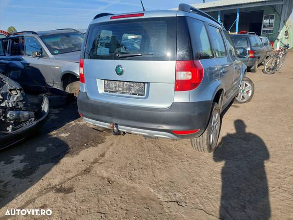 Dezmembram Skoda Yeti, an 2010, motor 2.0 TDi cod CFH, 110 cp, cutie manuala 6+1, 4X4 - 2