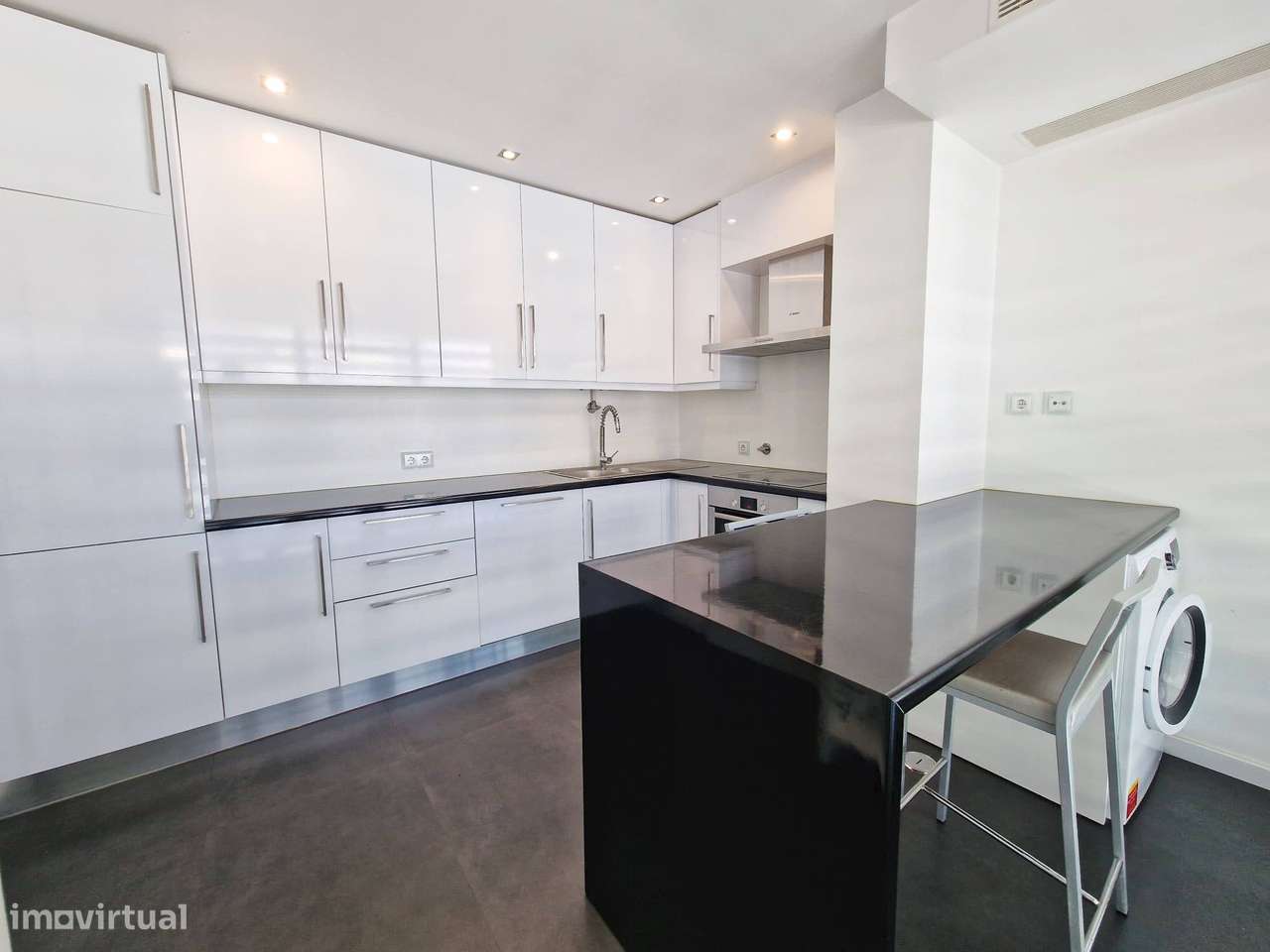 Apartamento T3 Duplex || Edifício Plaza || Leiria-14