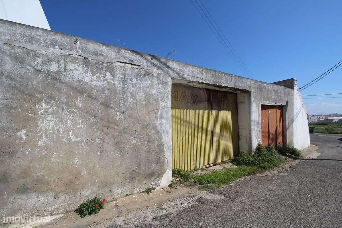 Moradia T2 para venda-22