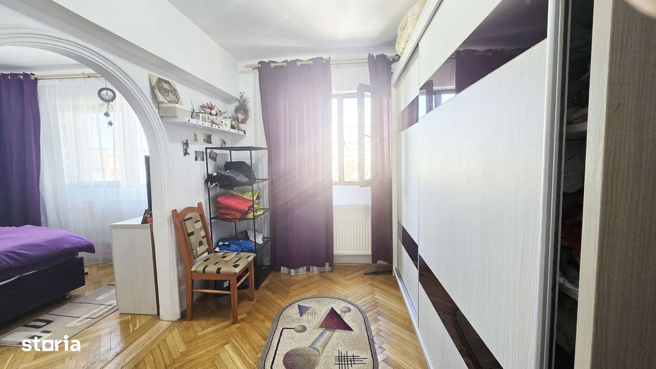 Bld. Republicii - 4 cam cf 1A dec, 2 bai, RENOVAT, AC, sep gaze - Imagine principală: 3/11