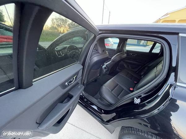 Volvo V60 2.0 D3 Summum - 16