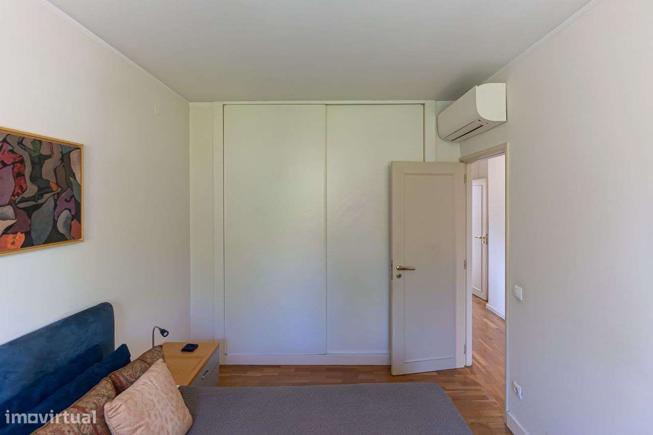 Moradia totalmente remodelada na melhor zona das Antas-34