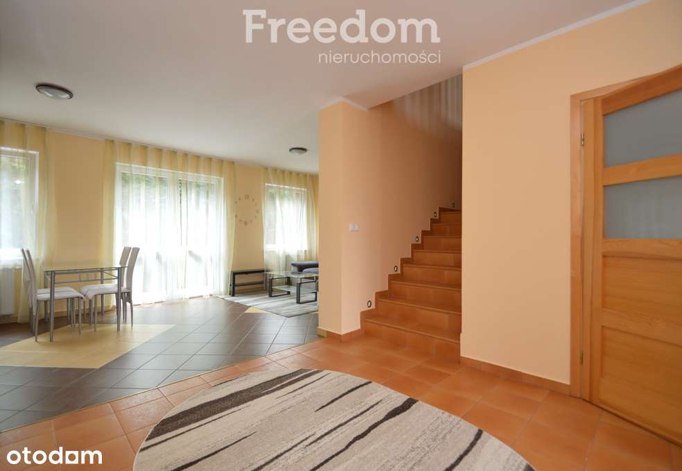 Dom w zabudowie szeregowej w Szczęsnem - Pełny obrazek: 4/15