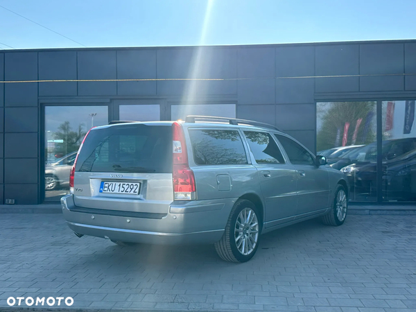 Volvo V70 2.4D Momentum - 20