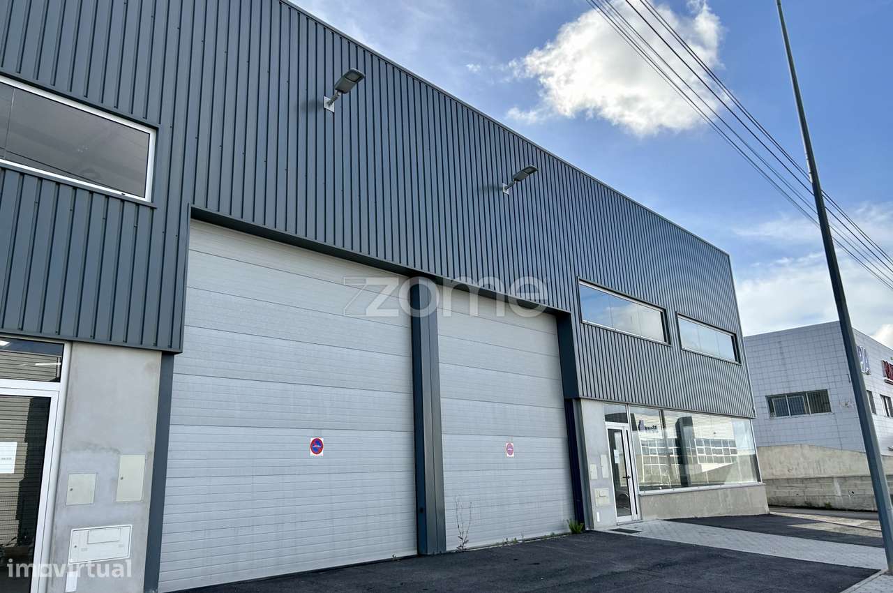 Armazém com 2.700m2 na Zona Industrial da Palhaça, Aveiro - Grande imagem: 2/15