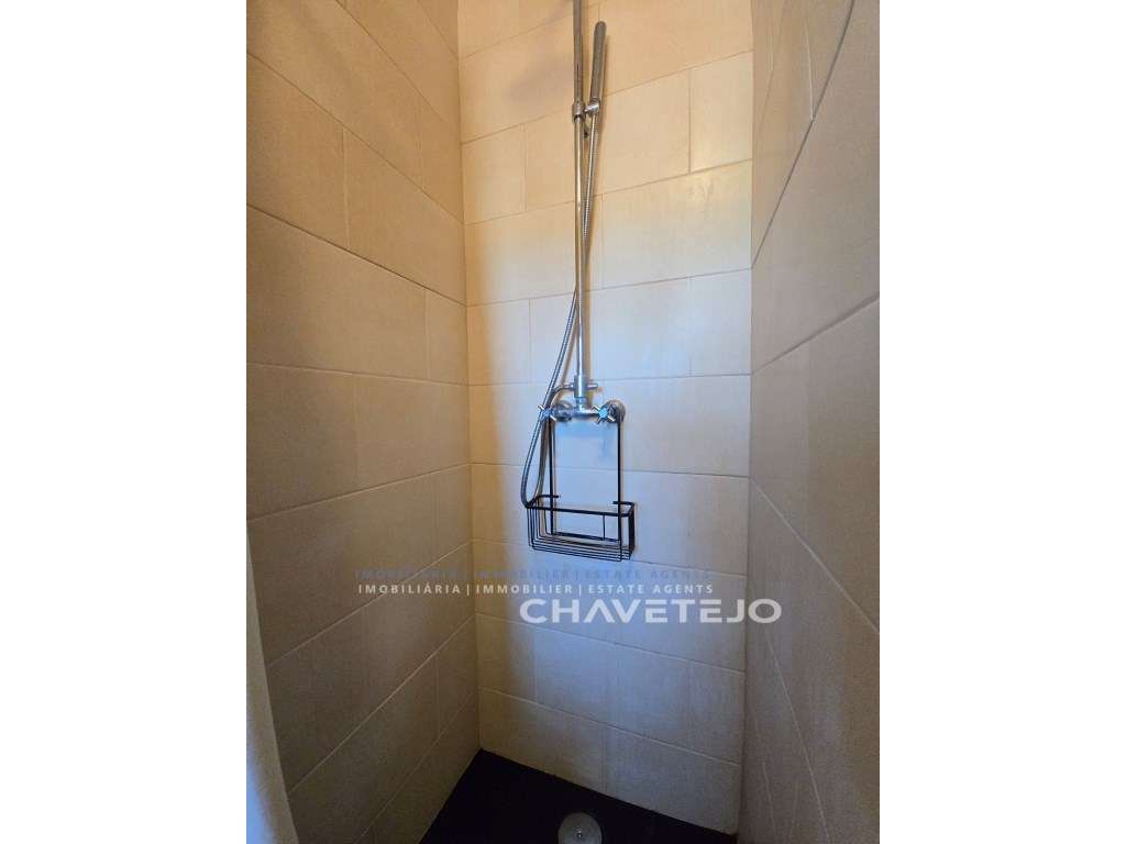Charmosa moradia T3 em pedra para venda perto de Chãos Ferreira do ...-51