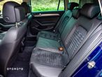 Volkswagen Passat Variant 2.0 TDI SCR DSG (BlueM Tech) Highline - 30