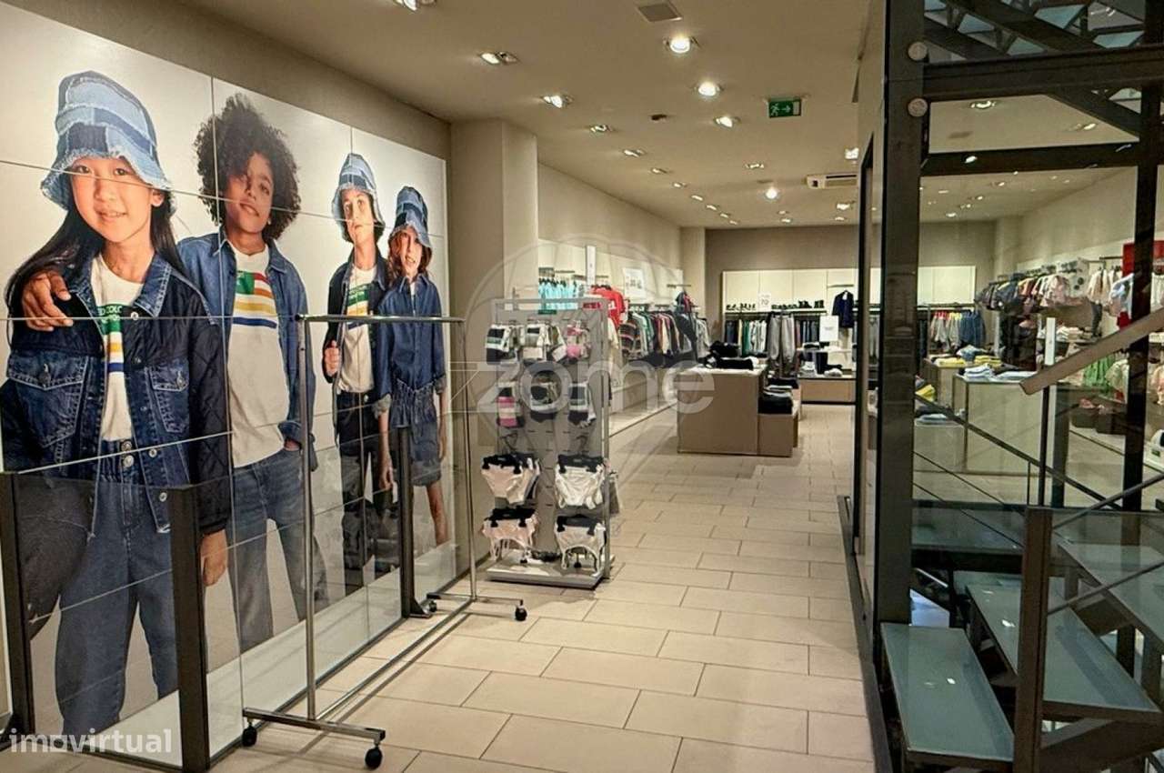 À Venda Prédio com-16