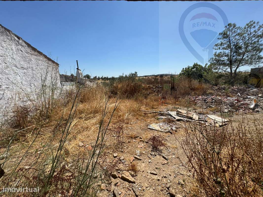 Quinta com 3000m² em Nossa Senhora de Machede-14