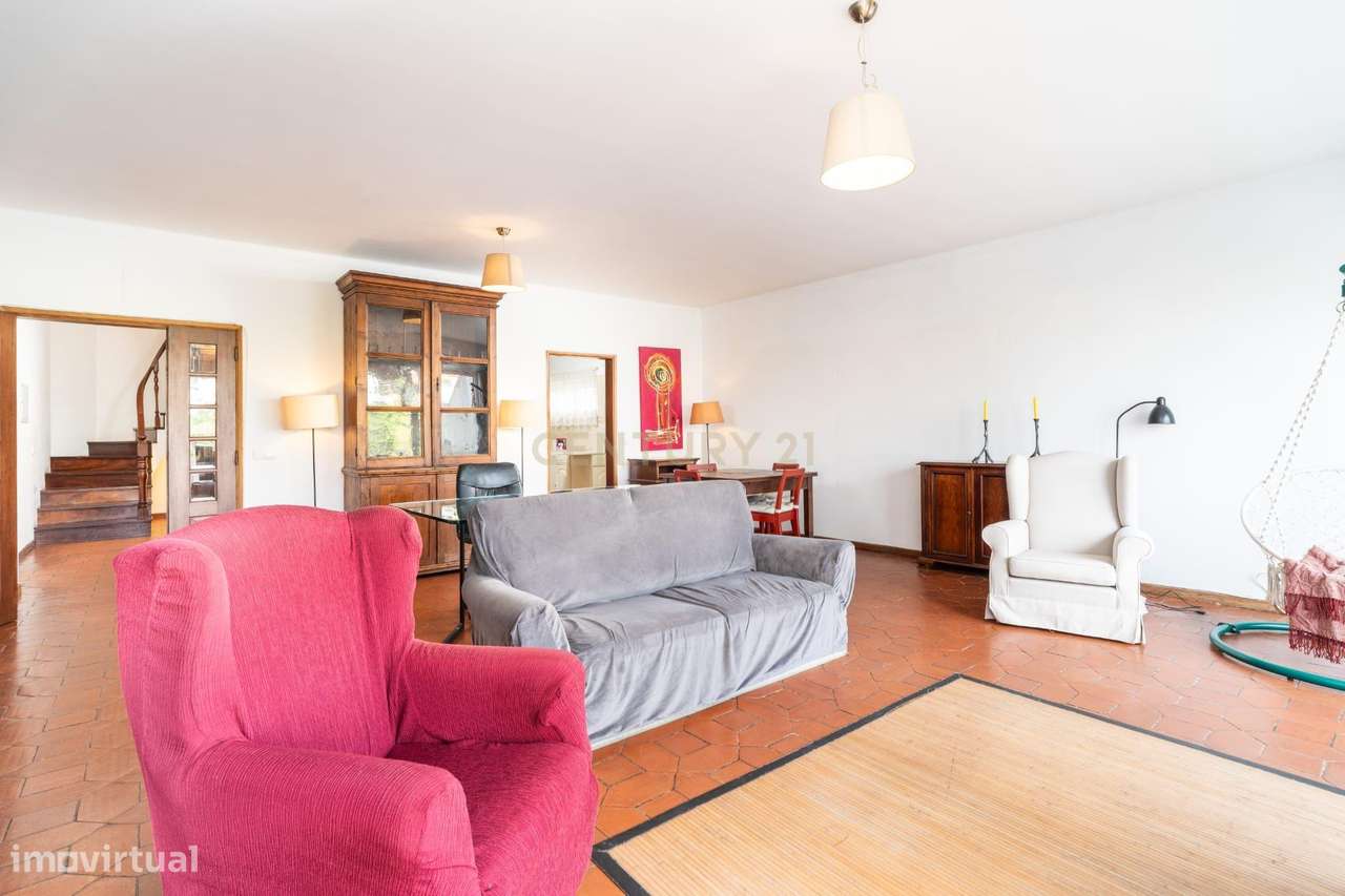 T3 Duplex com 2 Terraços, na Av. Elísio de Moura, em Coimbra - Grande imagem: 4/32