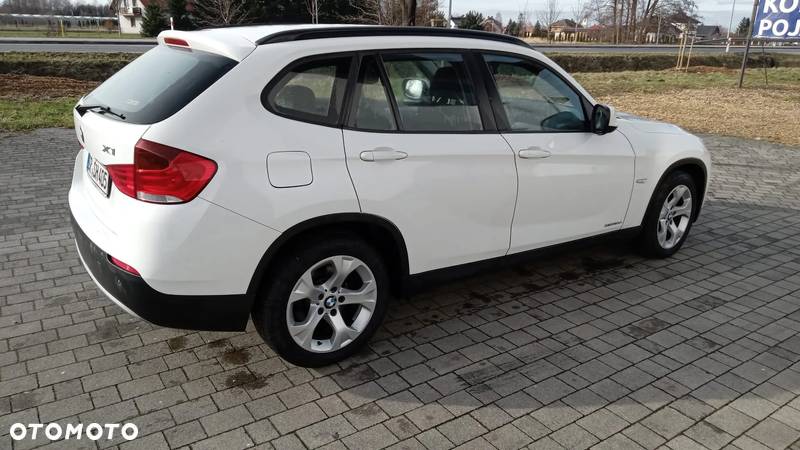 BMW X1 xDrive18d xLine - 4