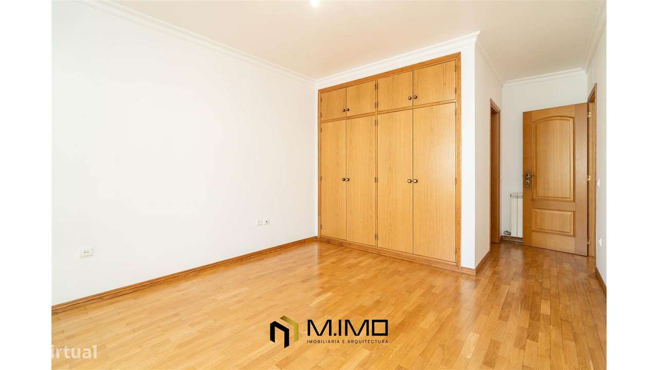 Moradia M3 com Vista Mar e Terraço Panorâmico – A 5 Minutos da Praia-19
