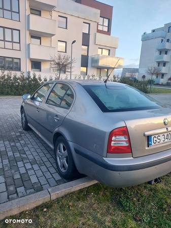 Skoda Octavia 1.6 Tour - 2