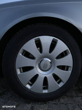 Audi A4 Avant 2.0 TDI - 8