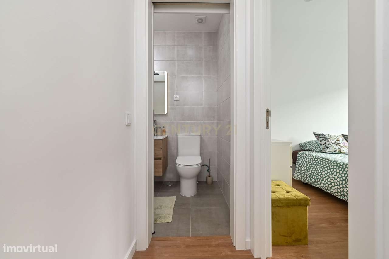 Apartamento Renovado T2 em Pinhal Novo-14