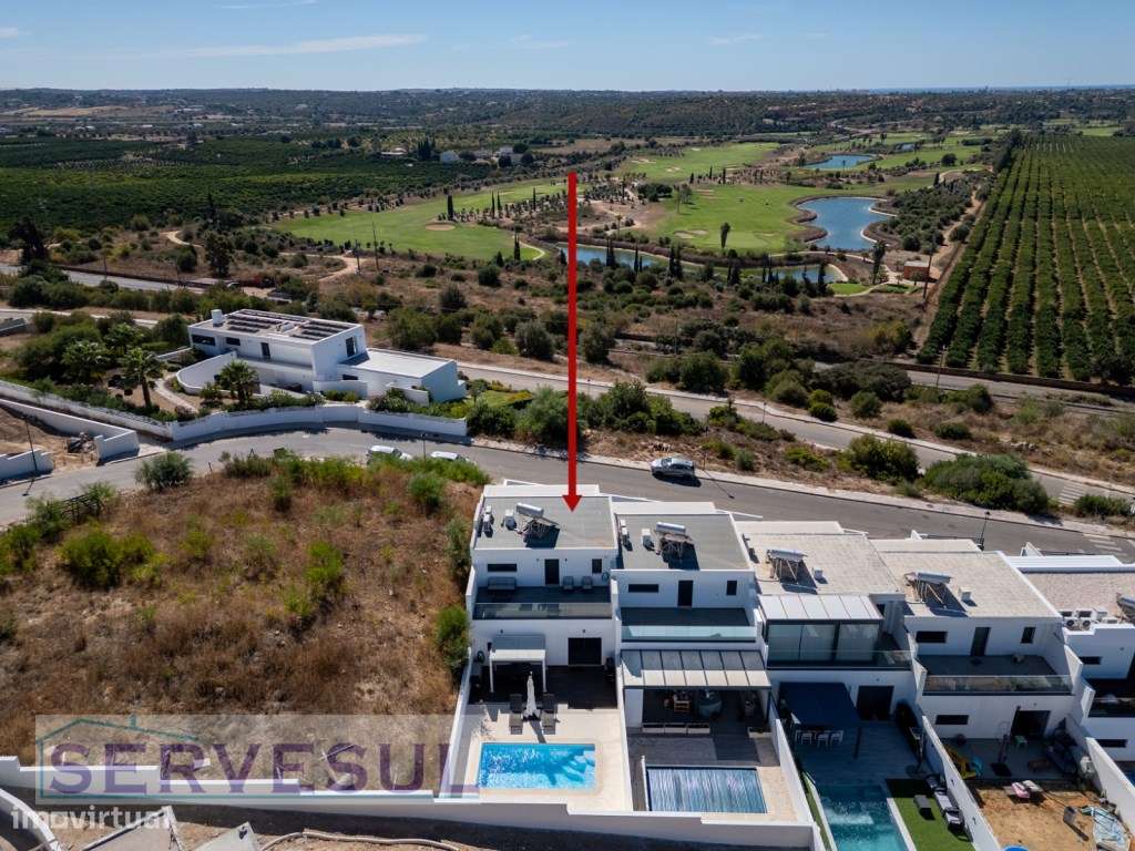 Moradia Moderna com Piscina e uma vista magnifica para o Campo de G...-44