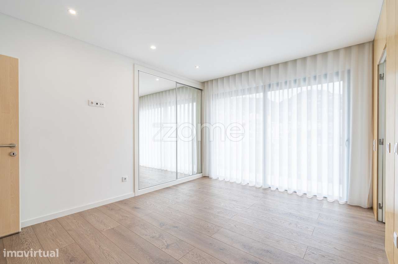 Apartamento T3 Penthouse com Vista Mar e Cidade no Caniço-26