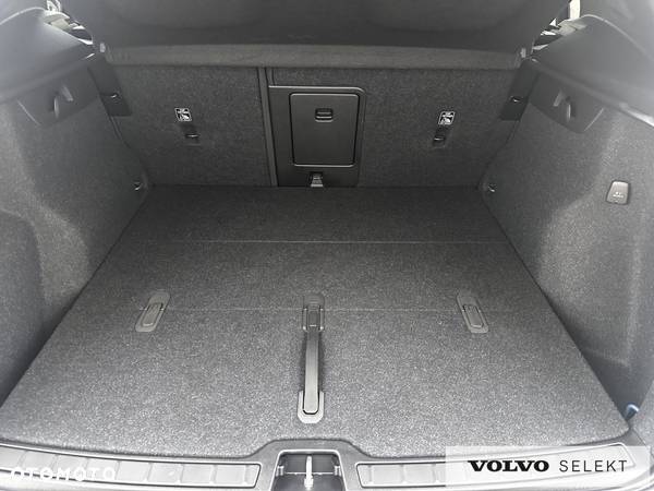 Volvo XC 40 - 32