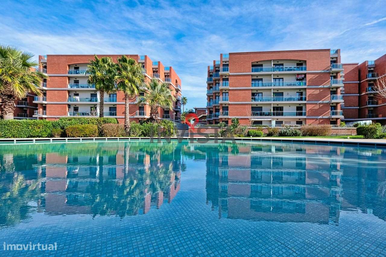 Apartamento T4 com 202,05m2 no Condomínio Fechado OMNIA IV-15