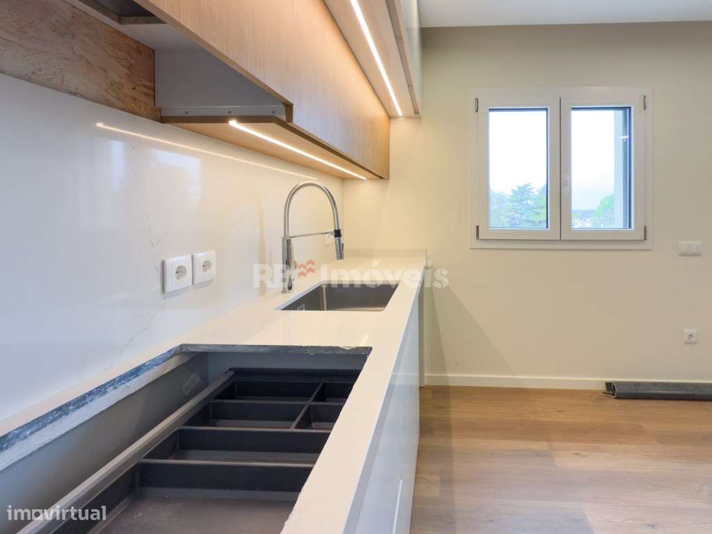 Apartamento Novo T3 c/ Varanda e Elevador- Cidade de Santarém-13