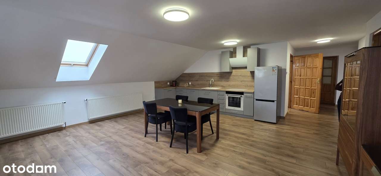 Przestronne mieszkanie z ogrodem i garażem - Pełny obrazek: 1/19