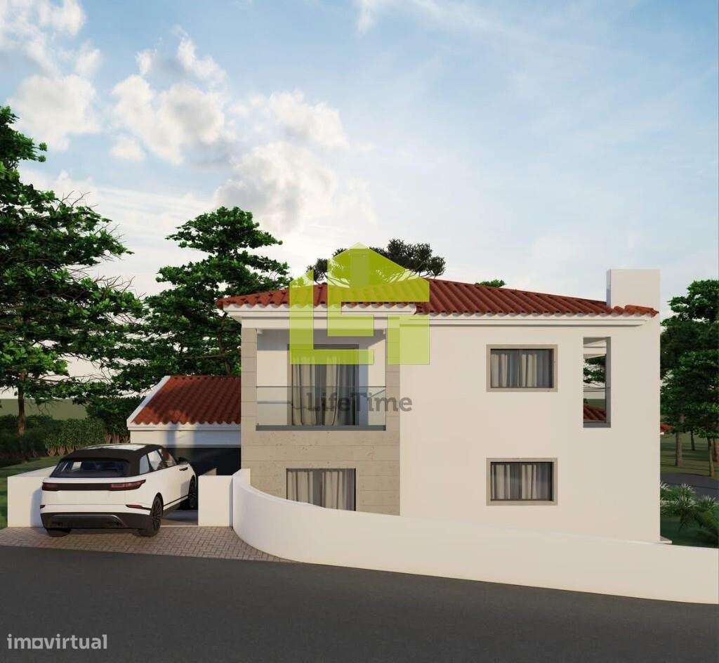 Moradia unifamiliar com 2 pisos - Tipologia T4+1, implantada em lote c - Grande imagem: 4/27