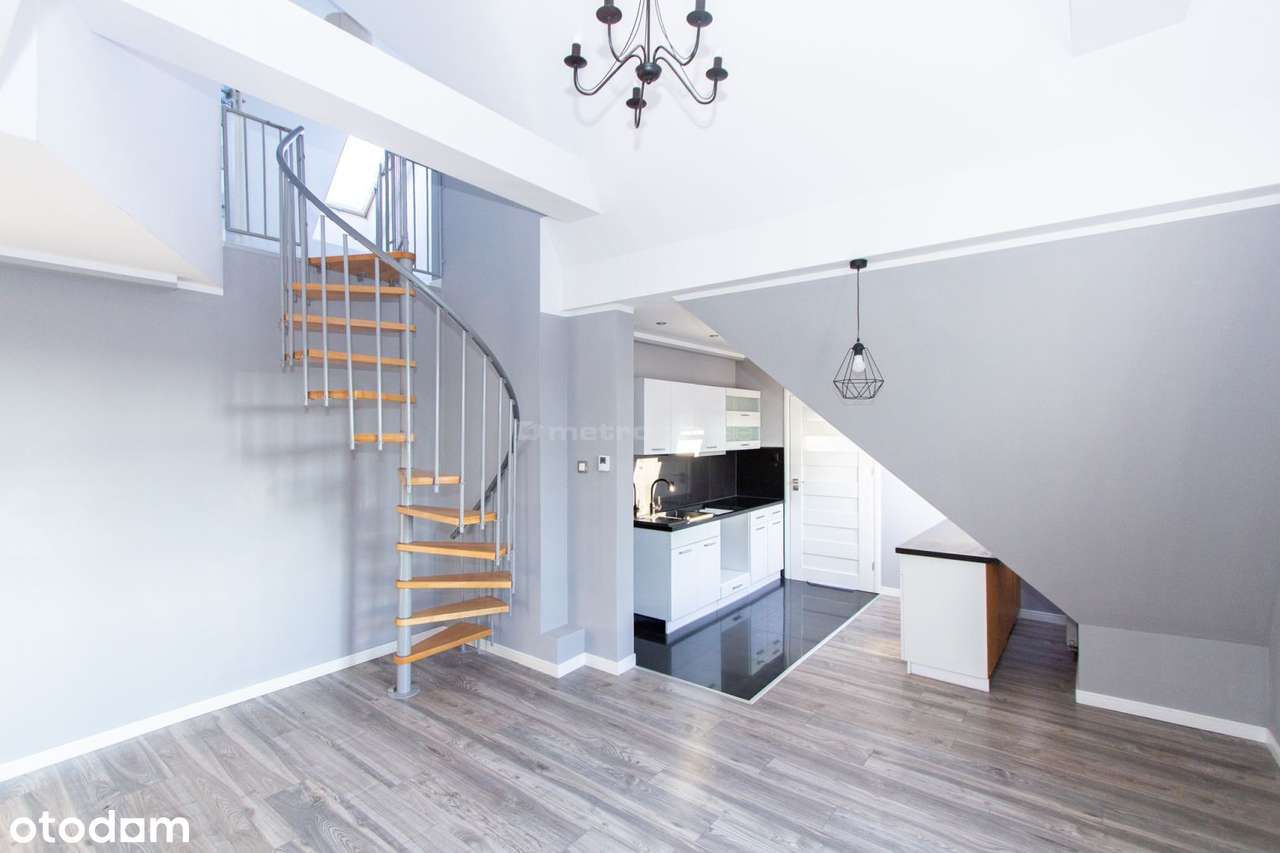 Dwupoziomowe mieszkanie w Białogardzie.-4