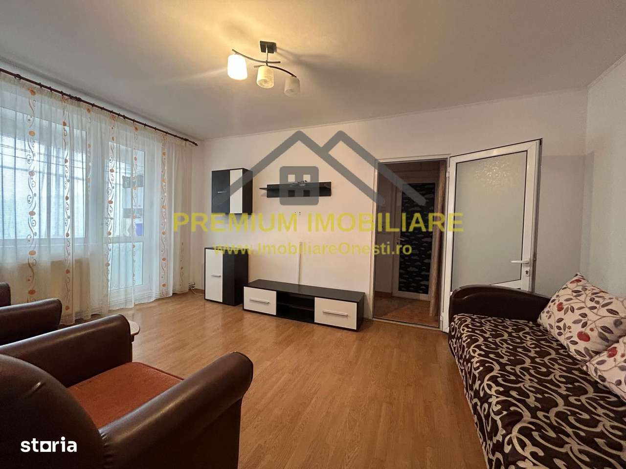 Apartament 2 camere semidecomandat – Etaj 3 – Balcon 7 mp-1