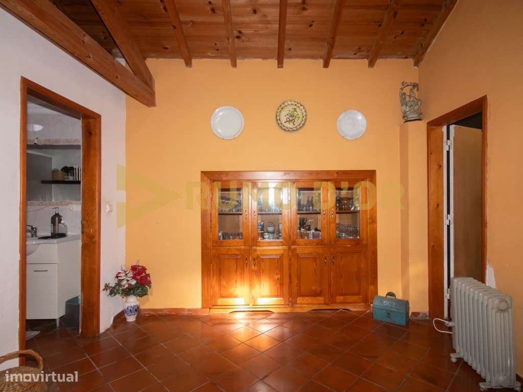 Moradia T3 +1 com Excelente Espaço e Tradição no Tojal - Alenquer-18