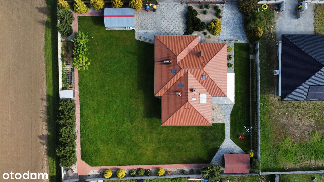 Przestronny dom z garażem - Pełny obrazek: 4/19