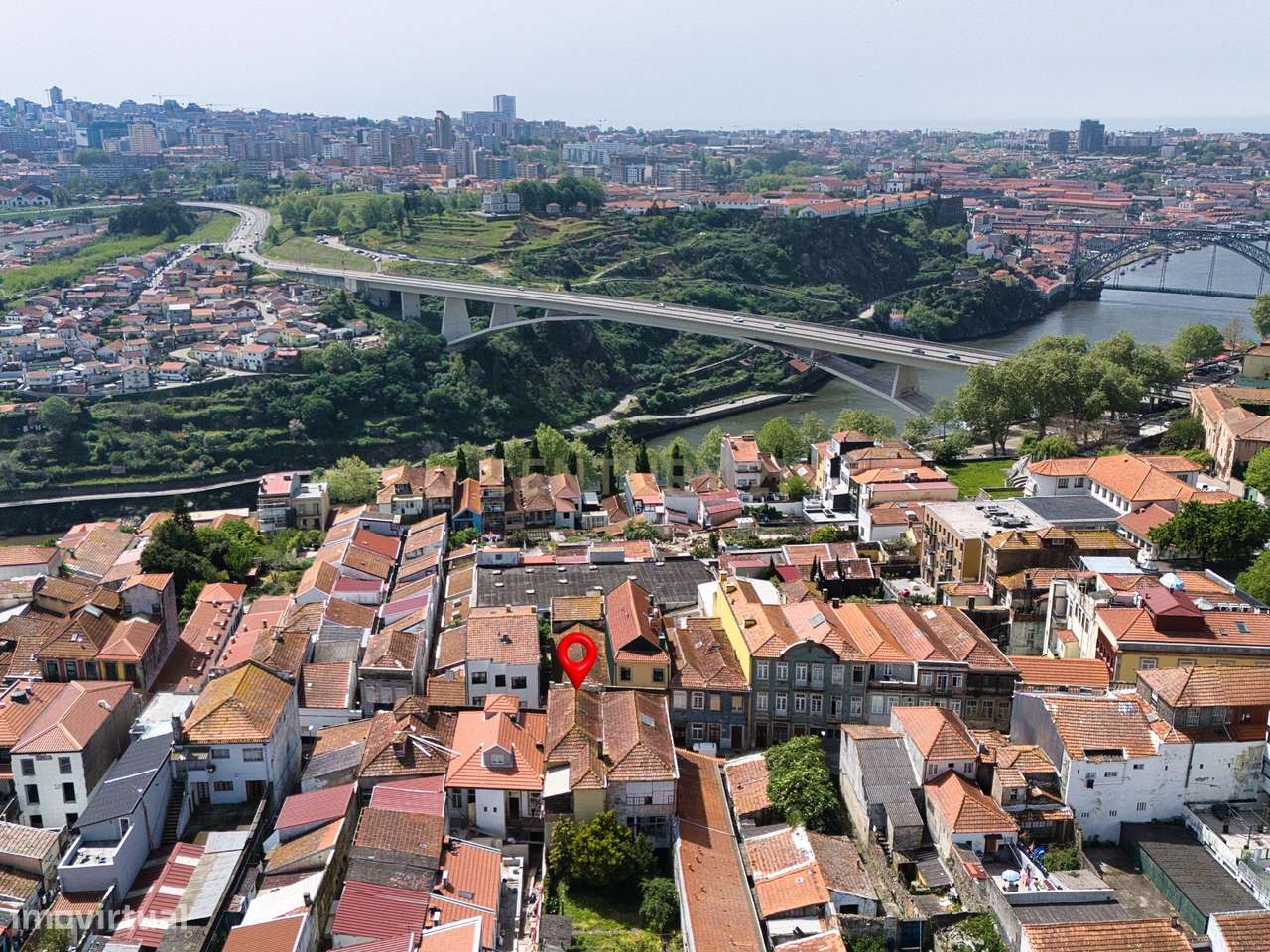 PRÉDIO HISTÓRICO  – BONFIM, PORTO | Elevado potencial de valorização-22
