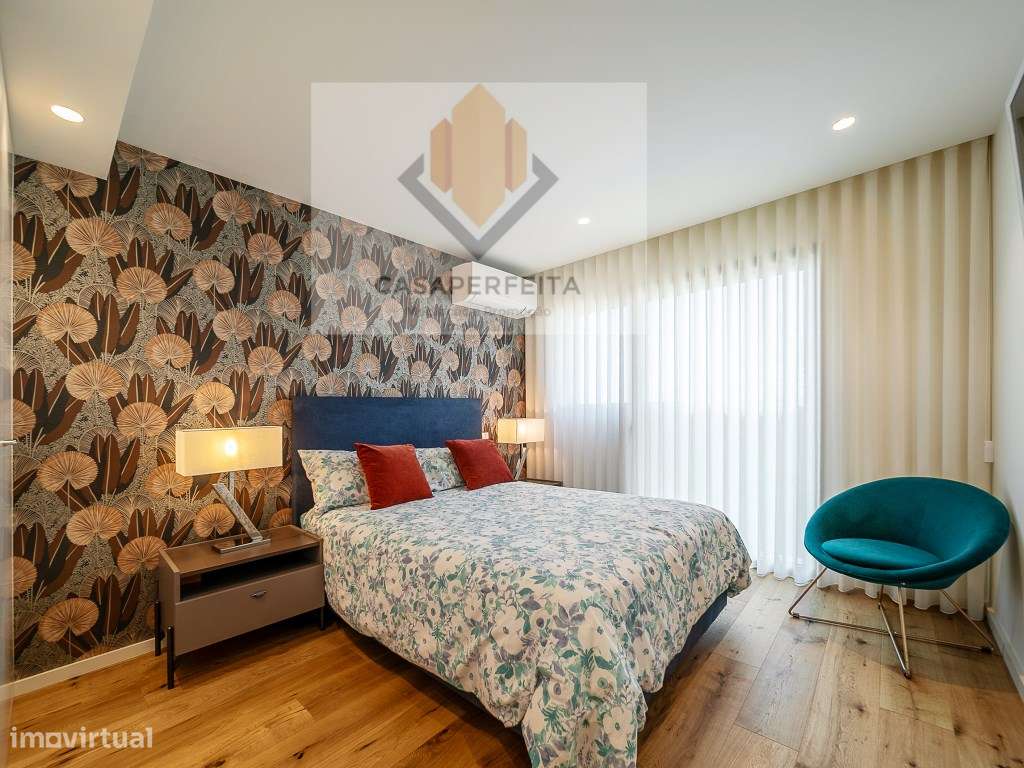 Apartamento T2 de Luxo com Varanda, Lugar de Garagem e Arrumo - Jun...-20