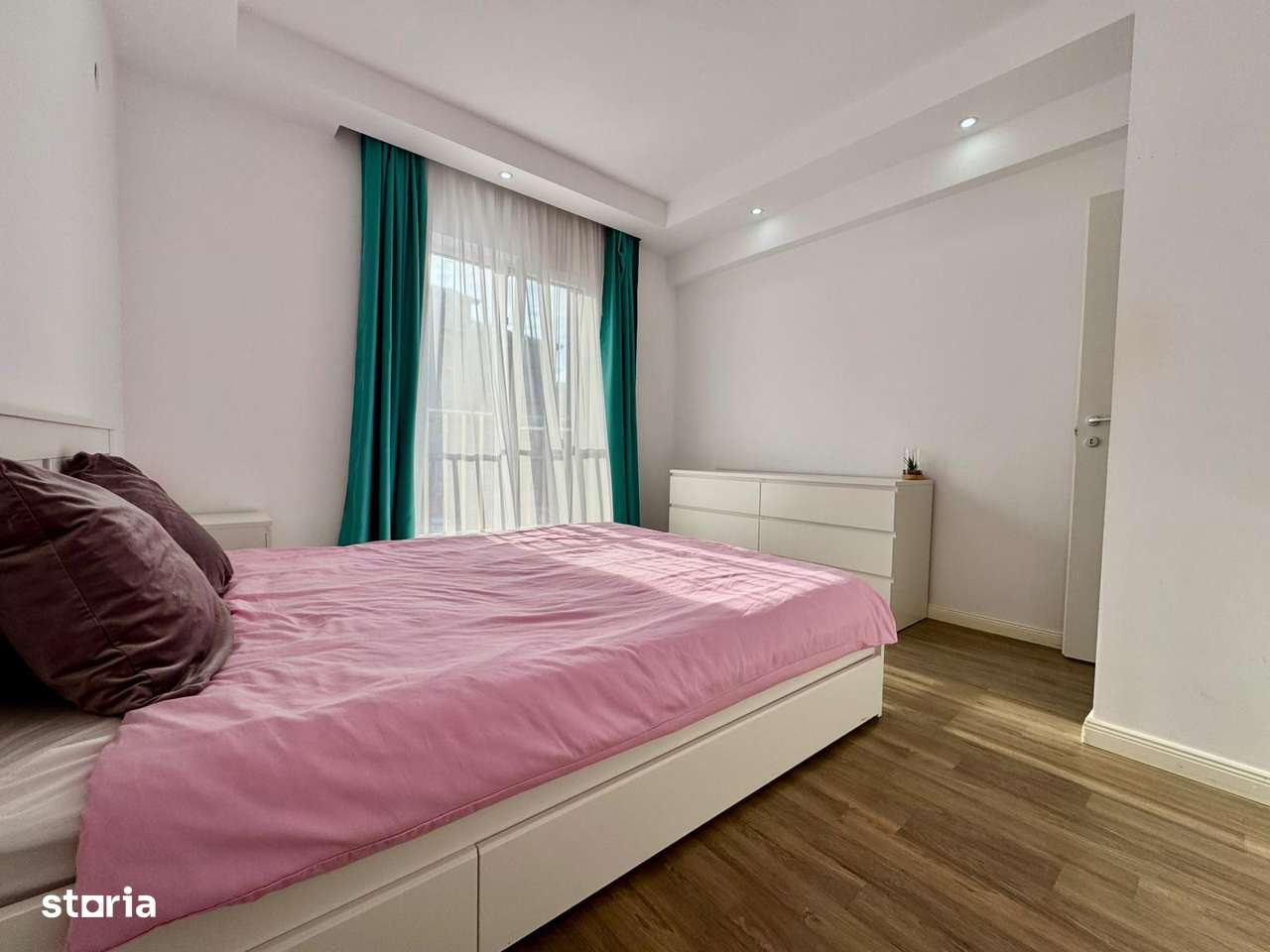 COSMOPOLIS - Apartament cu 3 camere, mobilat si utilat-16