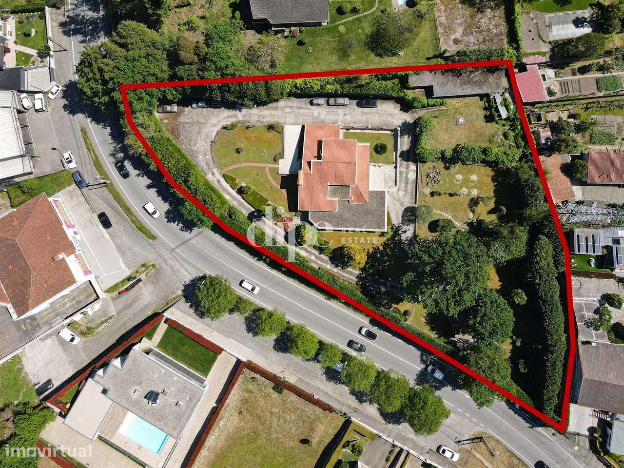 Moradia T4 junto ao rio - Grande imagem: 5/25