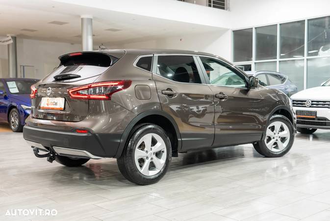 Nissan Qashqai 1.3 DIG-T DCT N-CONNECTA - 4