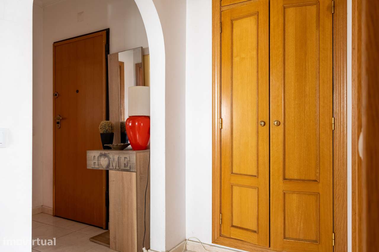 Apartamento T2 na Urbanização da Raminha em Portimão!-6
