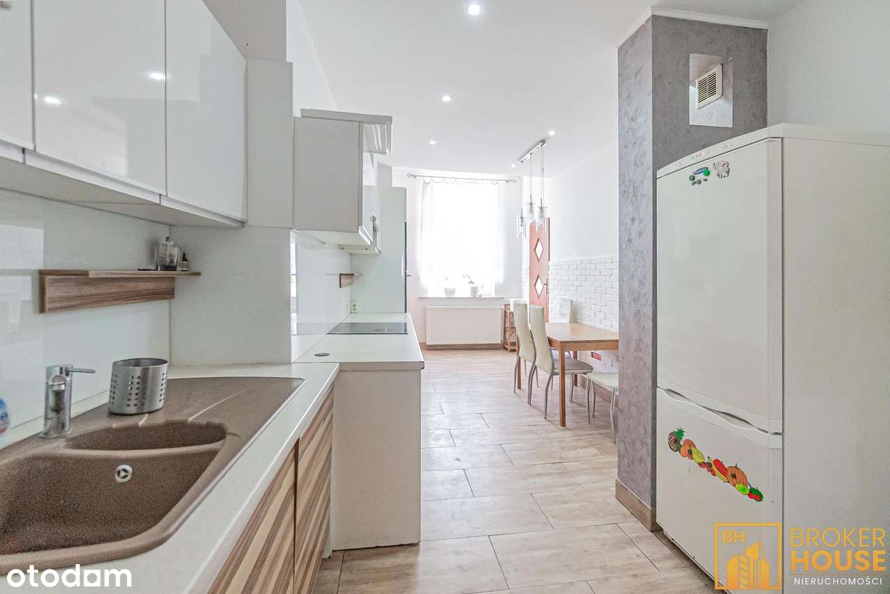 DUŻE MIESZKANIE W KAMIENICY Z BALKONAMI-6