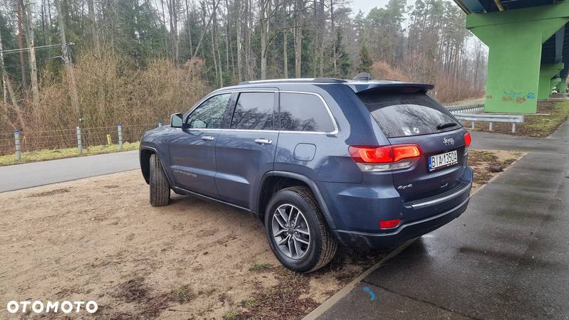 Jeep Grand Cherokee - 4