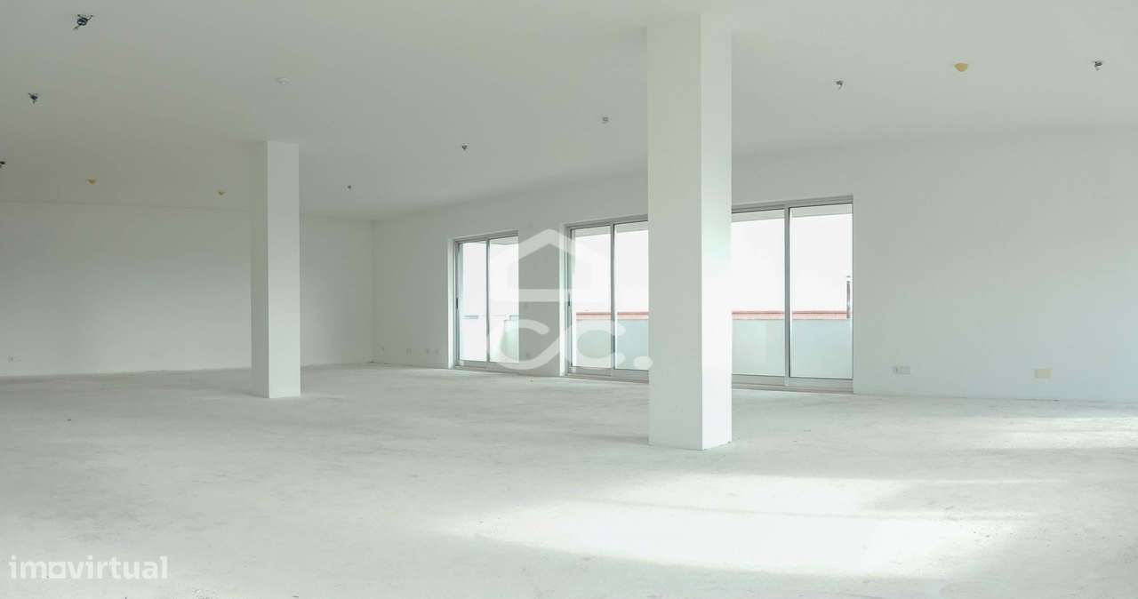 Escritório  - Urbanização dos Plátanos, Abrantes - Grande imagem: 5/17
